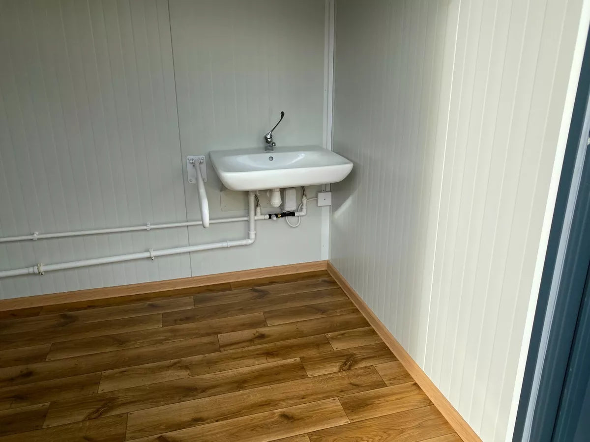 Sanitärcontainer mit WC und Rampe (Ref. 3907) – Ansicht 9