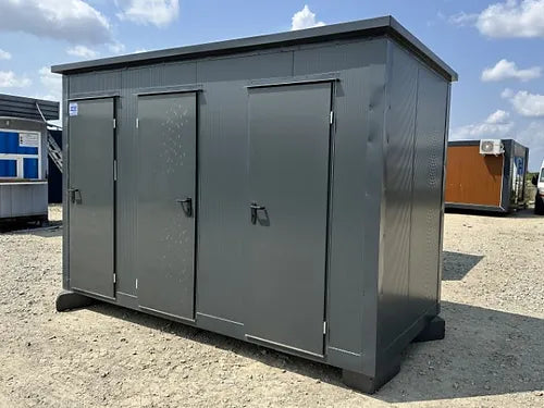 Sanitärcontainer mit 3 Kabinen (Ref. S2107) – Ansicht 1