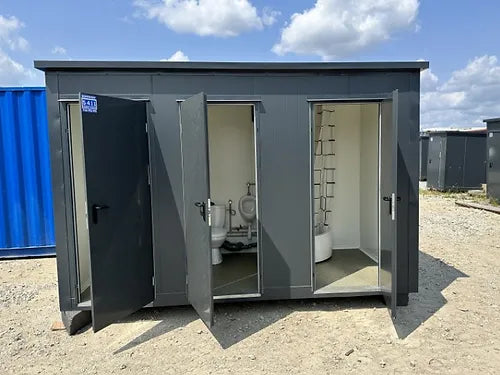 Sanitärcontainer mit 3 Kabinen (Ref. S2107) – Ansicht 2