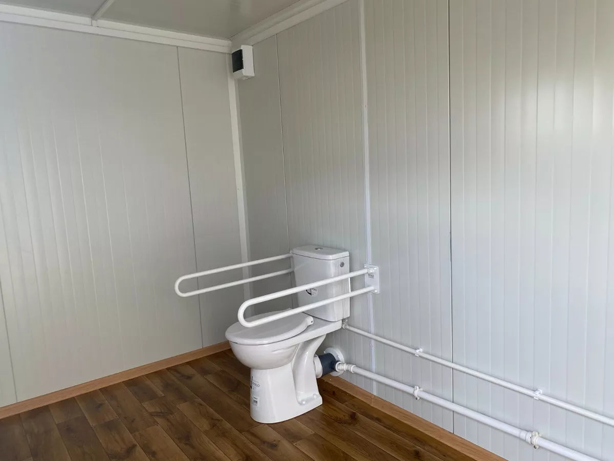 Sanitärcontainer mit WC und Rampe (Ref. 3907) – Ansicht 8