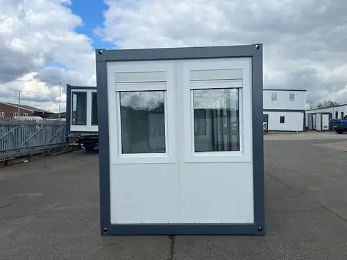Mobiler Bürocontainer mit Panoramafenstern (Ref. C3301) – Ansicht 3